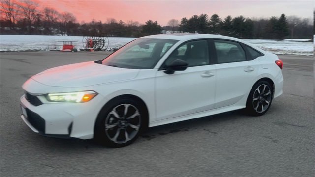 Certified 2025 Honda Civic Sport Touring image 4