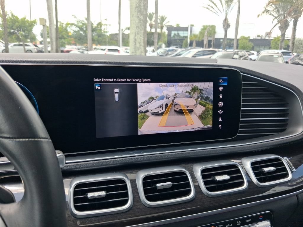 Used 2020 Mercedes-Benz GLS 450 4MATIC image 23