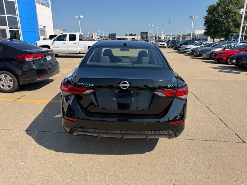 Used 2024 Nissan Sentra SV FWD image 3