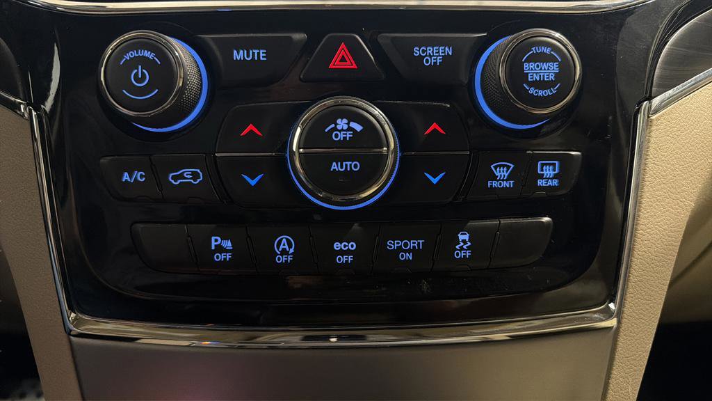 Used 2019 Jeep Grand Cherokee Limited w/ Mopar Chrome Edition Group image 27