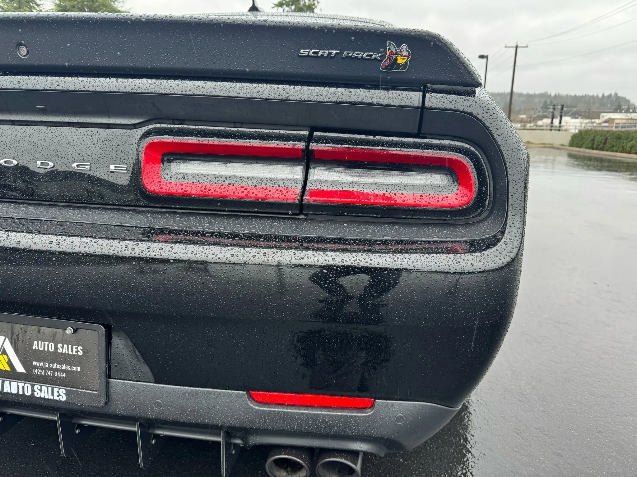 Used 2022 Dodge Challenger R/T Scat Pack RWD image 16