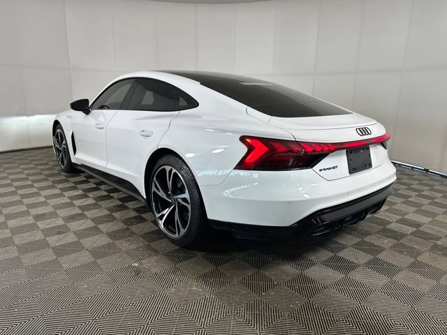 Used 2022 Audi e-tron GT Premium Plus image 5