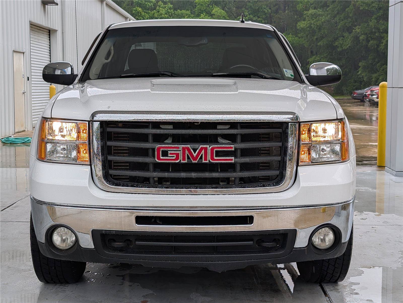 Used 2007 GMC Sierra 2500 SLE w/ EZ-Lift Tailgate Package RWD image 11