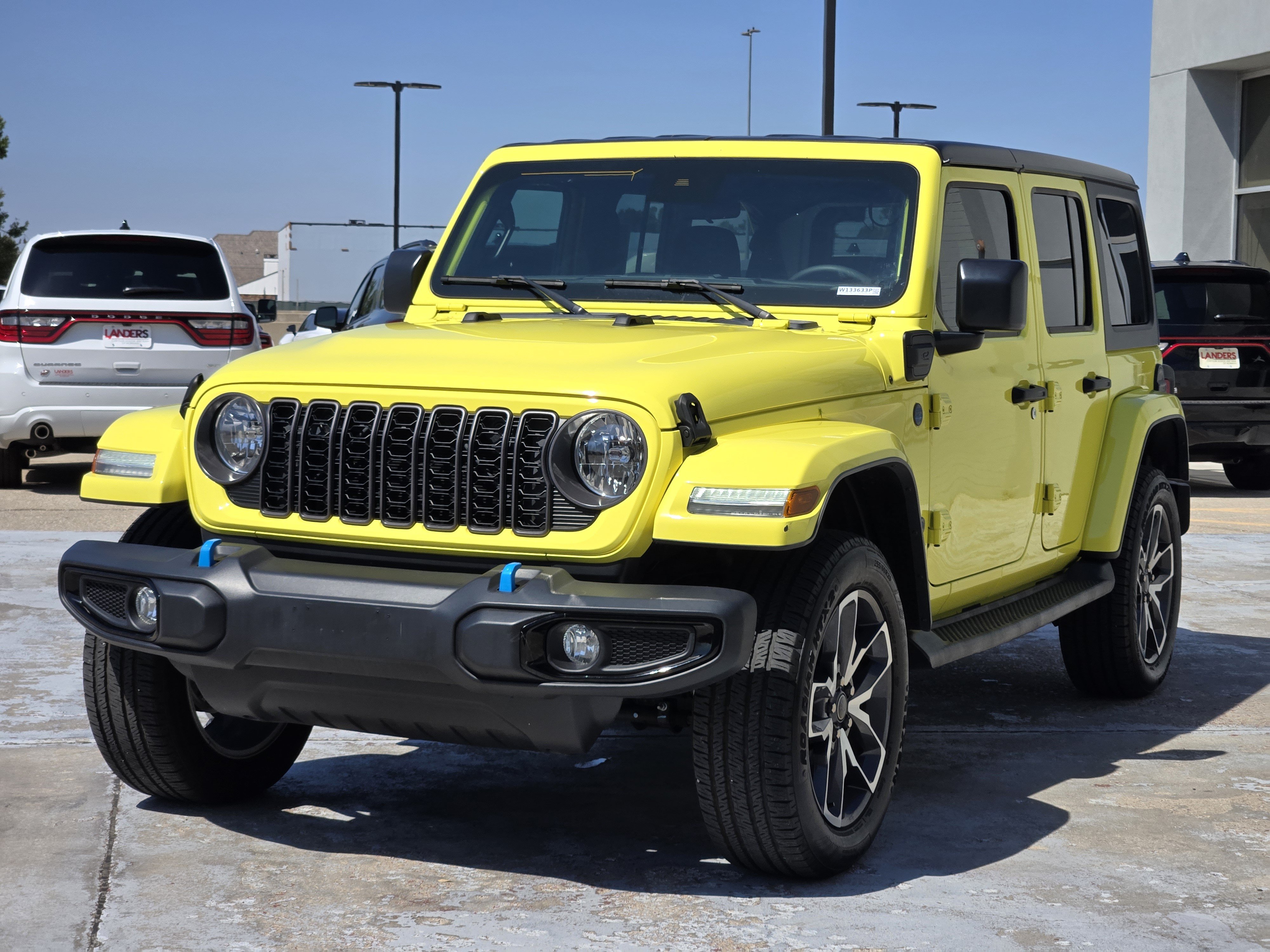 Used 2024 Jeep Wrangler Unlimited AWD/4WD image 4