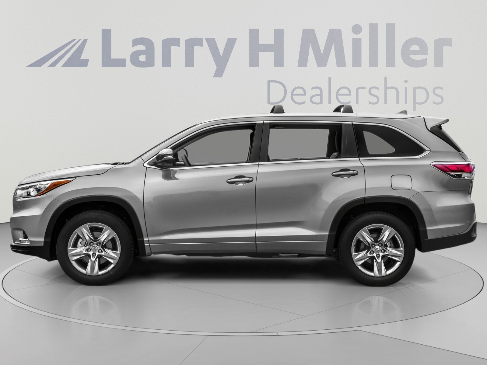 Used 2015 Toyota Highlander XLE FWD image 3