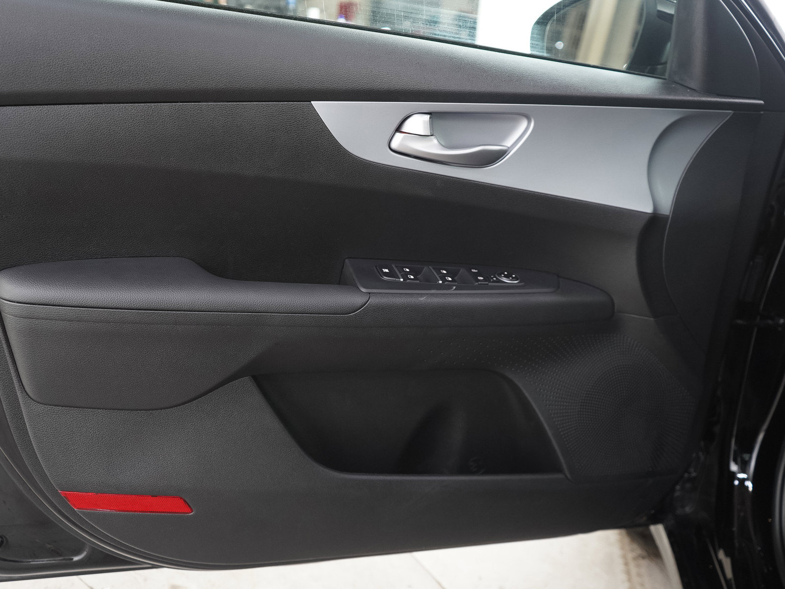 Used 2023 Kia Forte LX FWD image 17