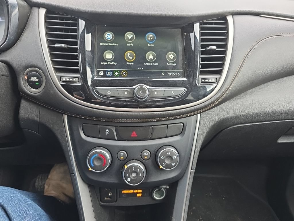 Used 2019 Chevrolet Trax LT w/ LT Convenience Package FWD image 12