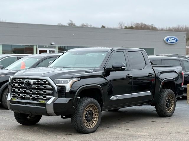 Used 2025 Toyota Tundra Platinum AWD/4WD image 44