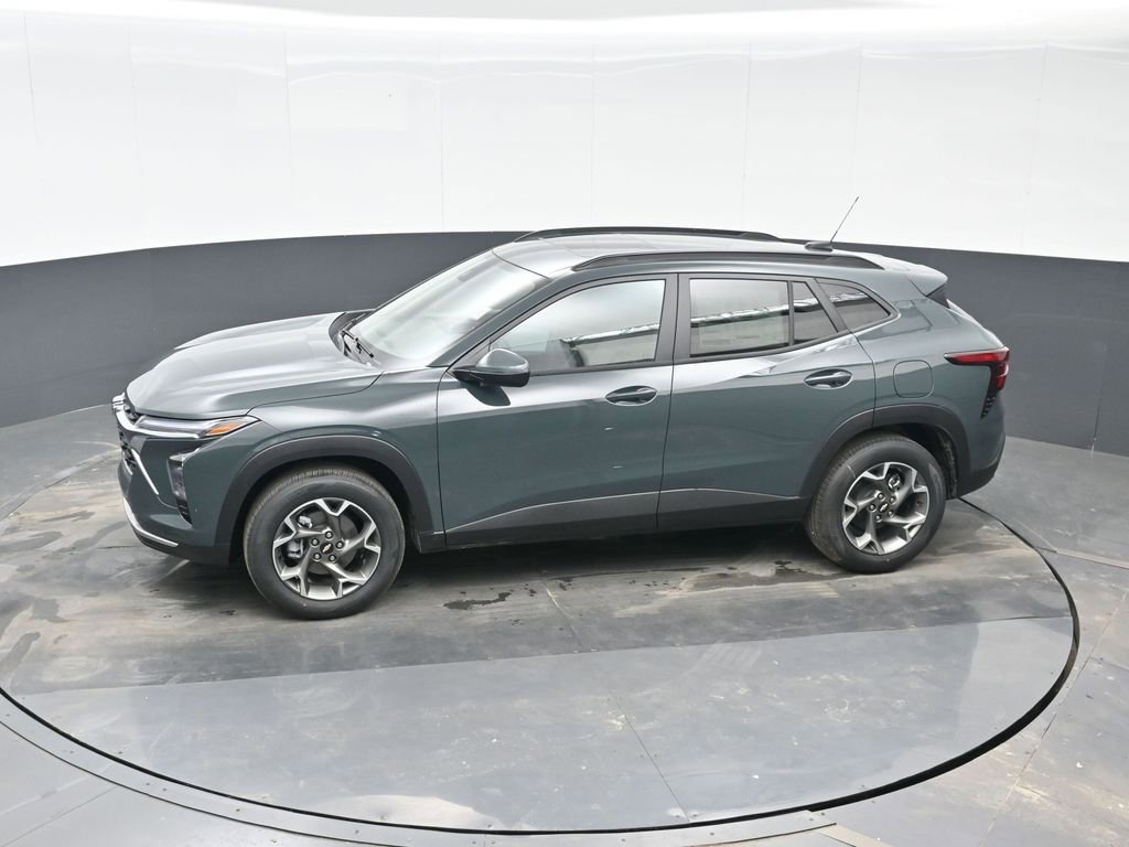 New 2026 Chevrolet Trax LT w/ Sunroof Package image 27