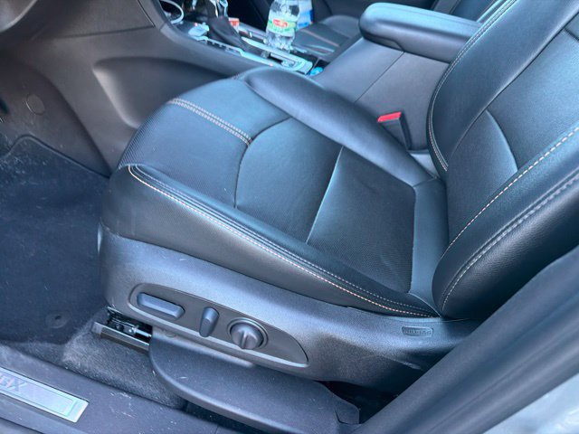 Used 2023 Chevrolet Equinox Premier FWD image 5