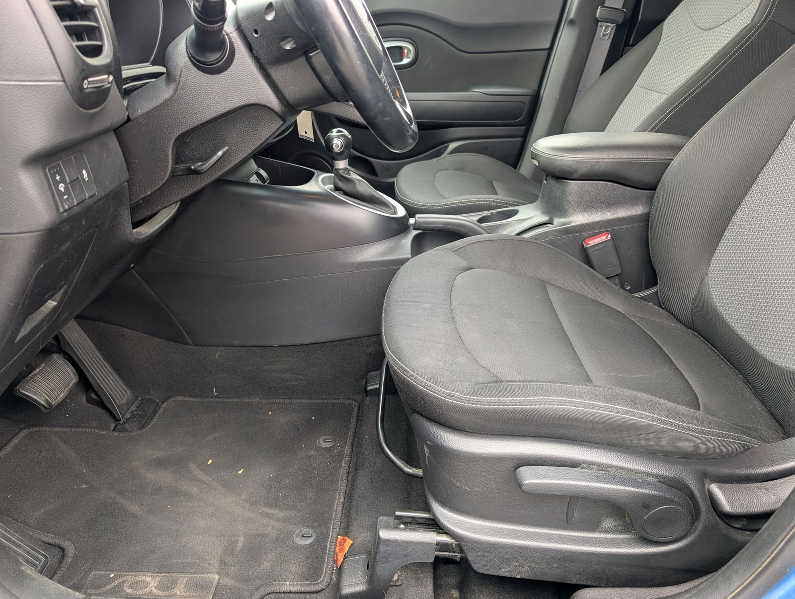 Used 2018 Kia Soul + image 15