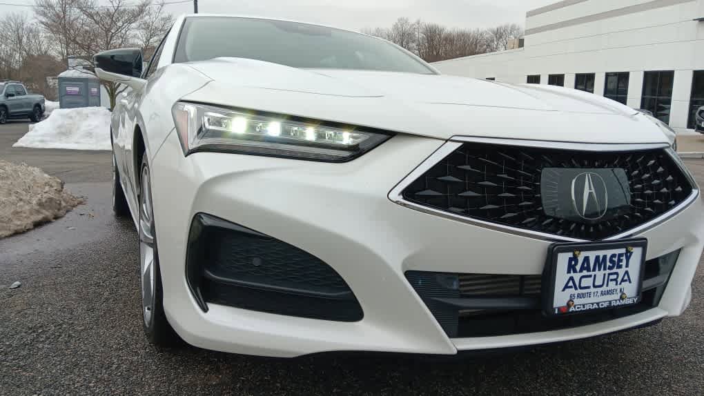 Certified 2023 Acura TLX w/ Technology Package image 7