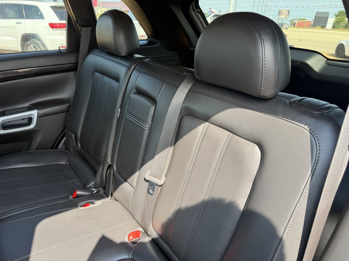 Used 2015 Chevrolet Captiva Sport LT w/ Convenience Package FWD image 14