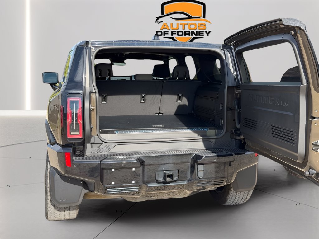 Used 2024 GMC Hummer EV 2X w/ LPO, Illumination Package AWD/4WD image 10