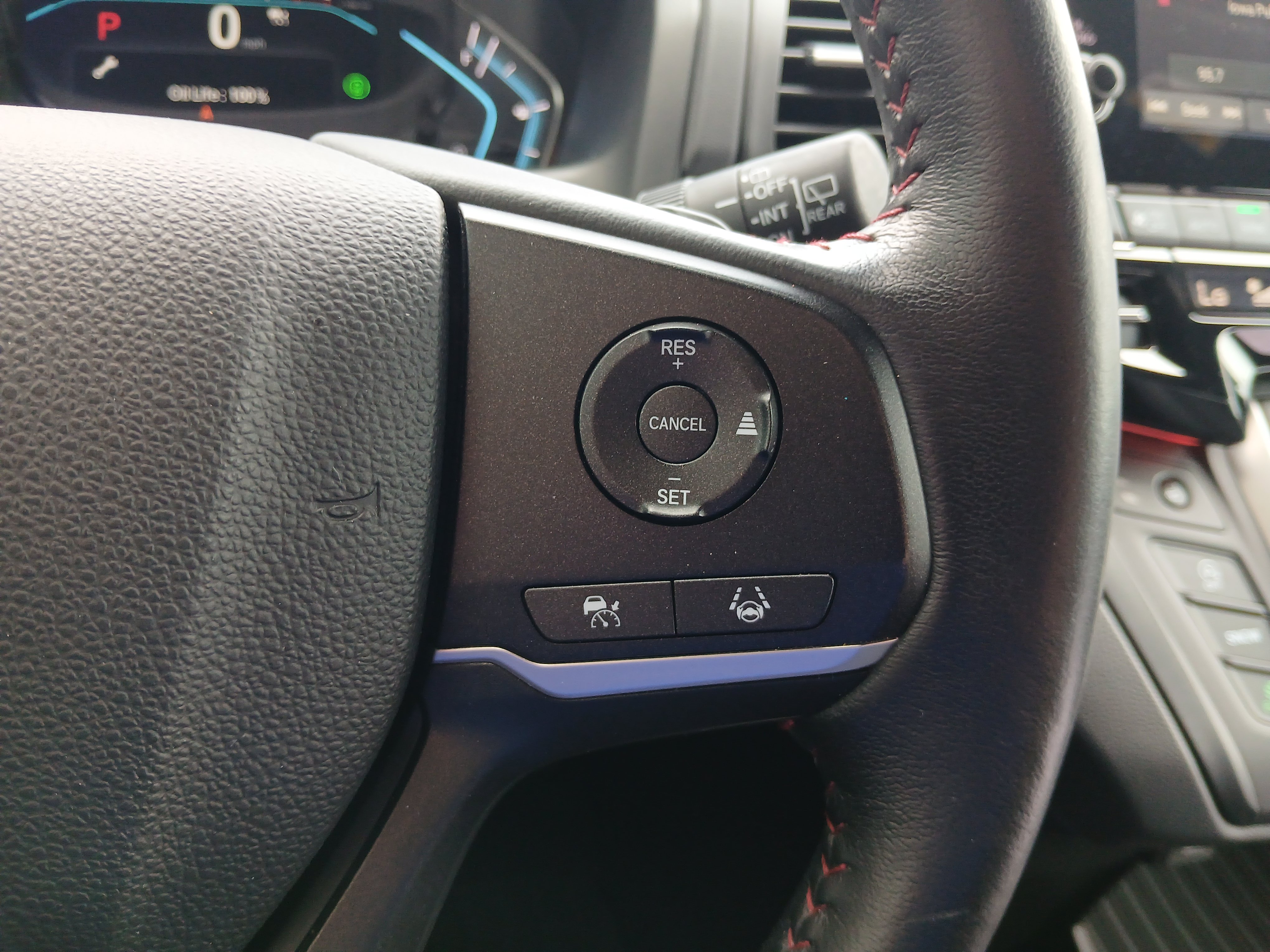 Used 2024 Honda Odyssey Sport image 12