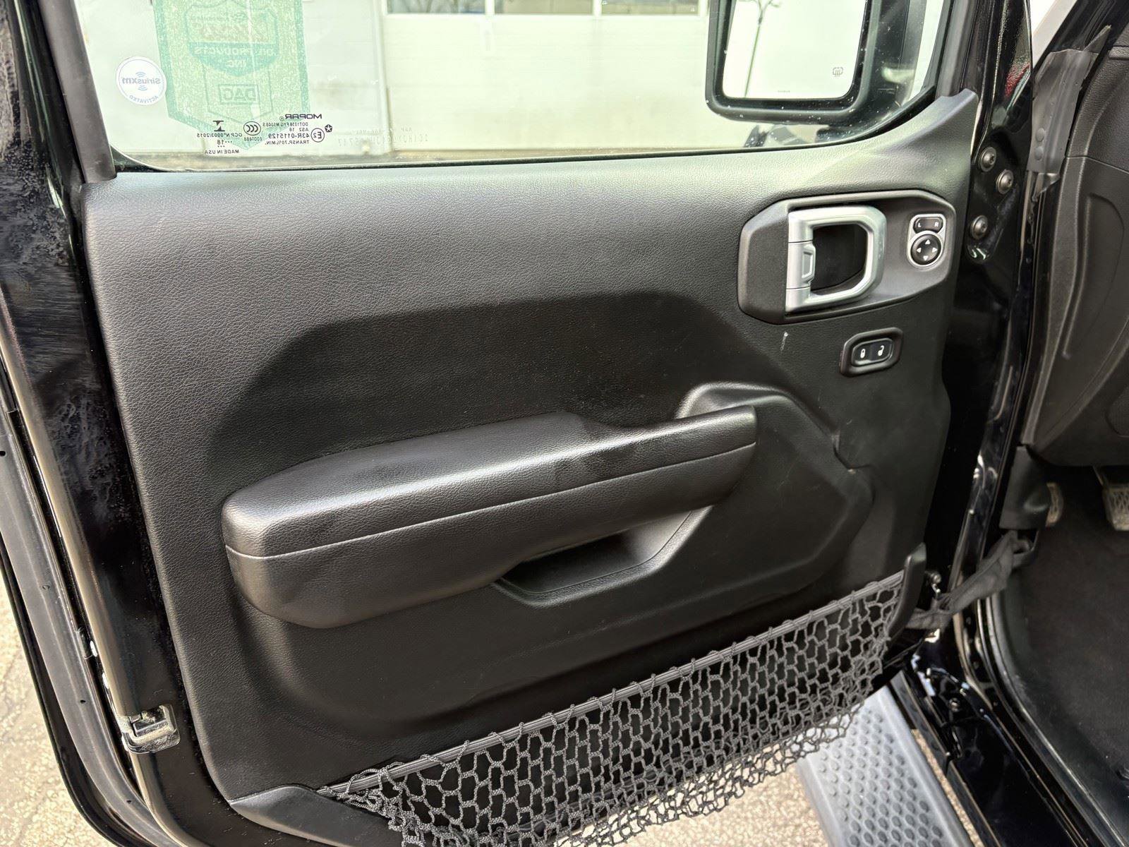 Used 2018 Jeep Wrangler Unlimited Sport S image 13