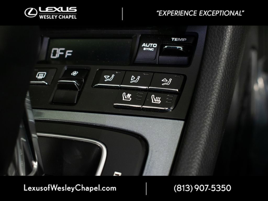 Used 2025 Porsche 718 Cayman RWD image 34