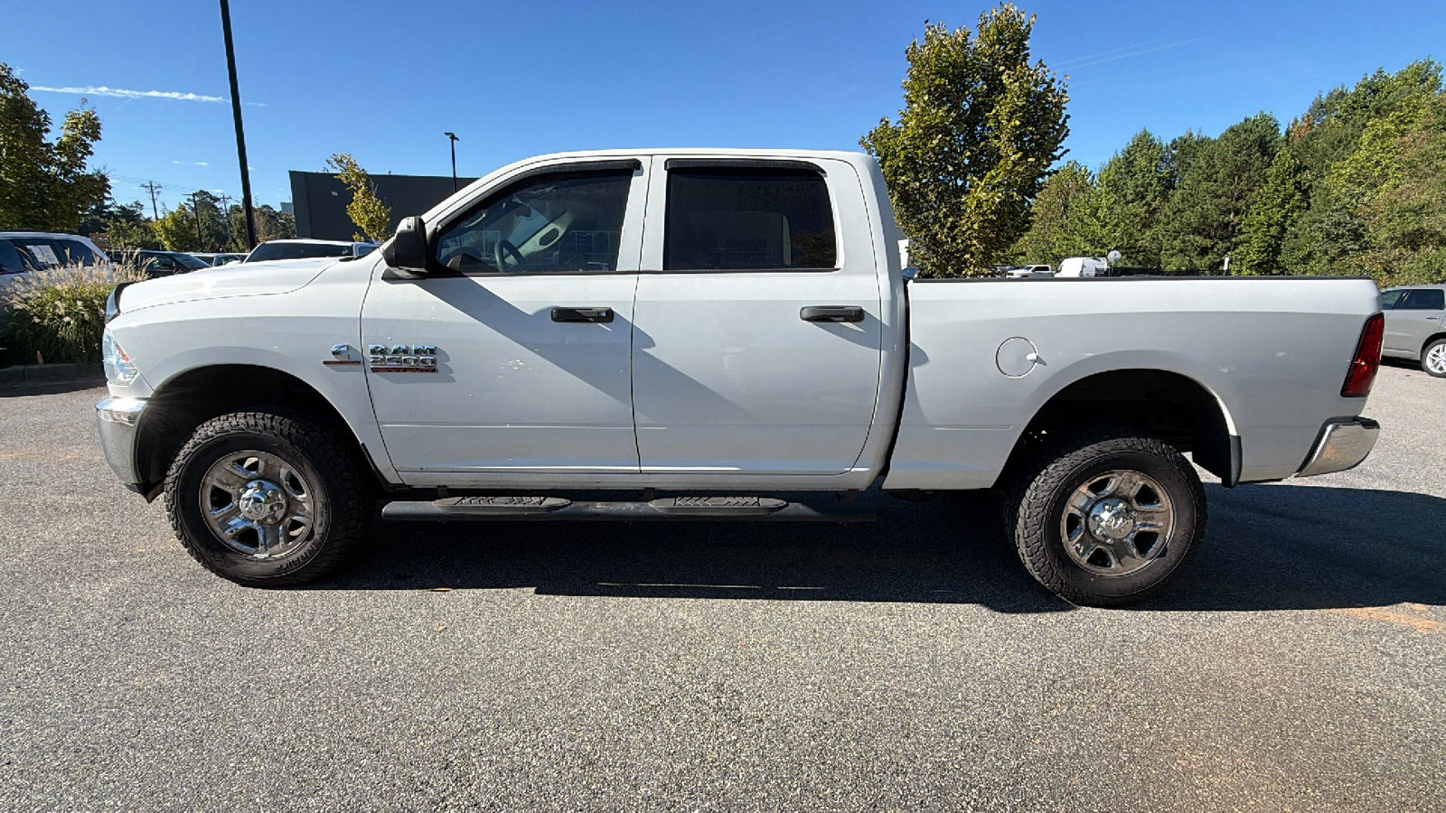 Used 2018 RAM 2500 Tradesman w/ Chrome Appearance Group AWD/4WD image 11