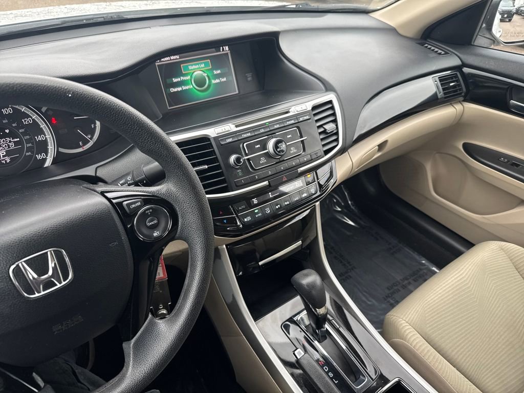 Used 2016 Honda Accord LX image 19