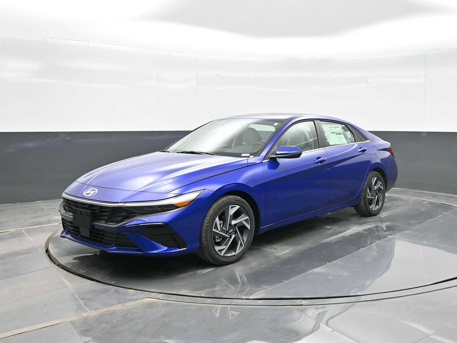 New 2026 Hyundai Elantra Limited image 4