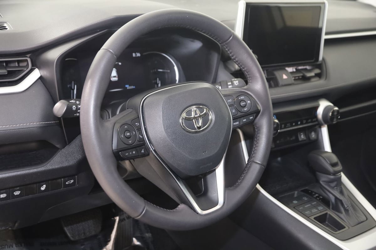 Used 2024 Toyota RAV4 XLE w/ Convenience Package AWD/4WD image 6