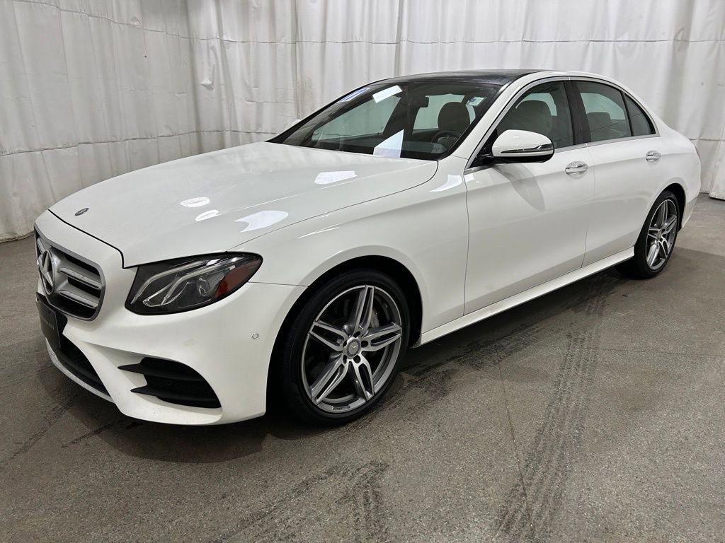 Used 2017 Mercedes-Benz E 300 4MATIC image 4