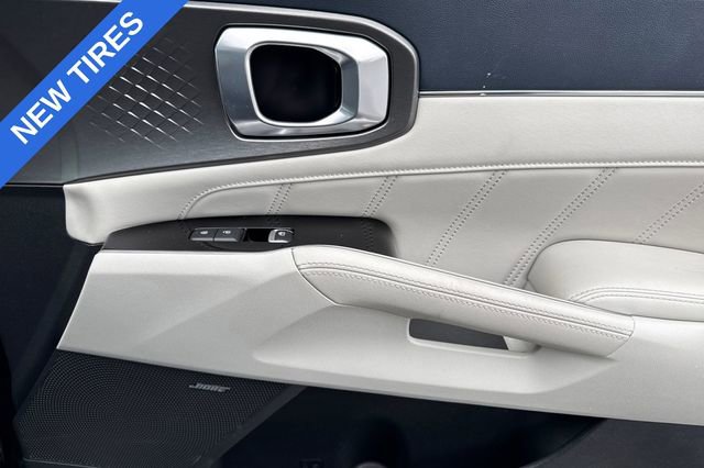 Certified 2023 Kia Sorento SX Prestige w/ Panoramic Sunroof Package image 24