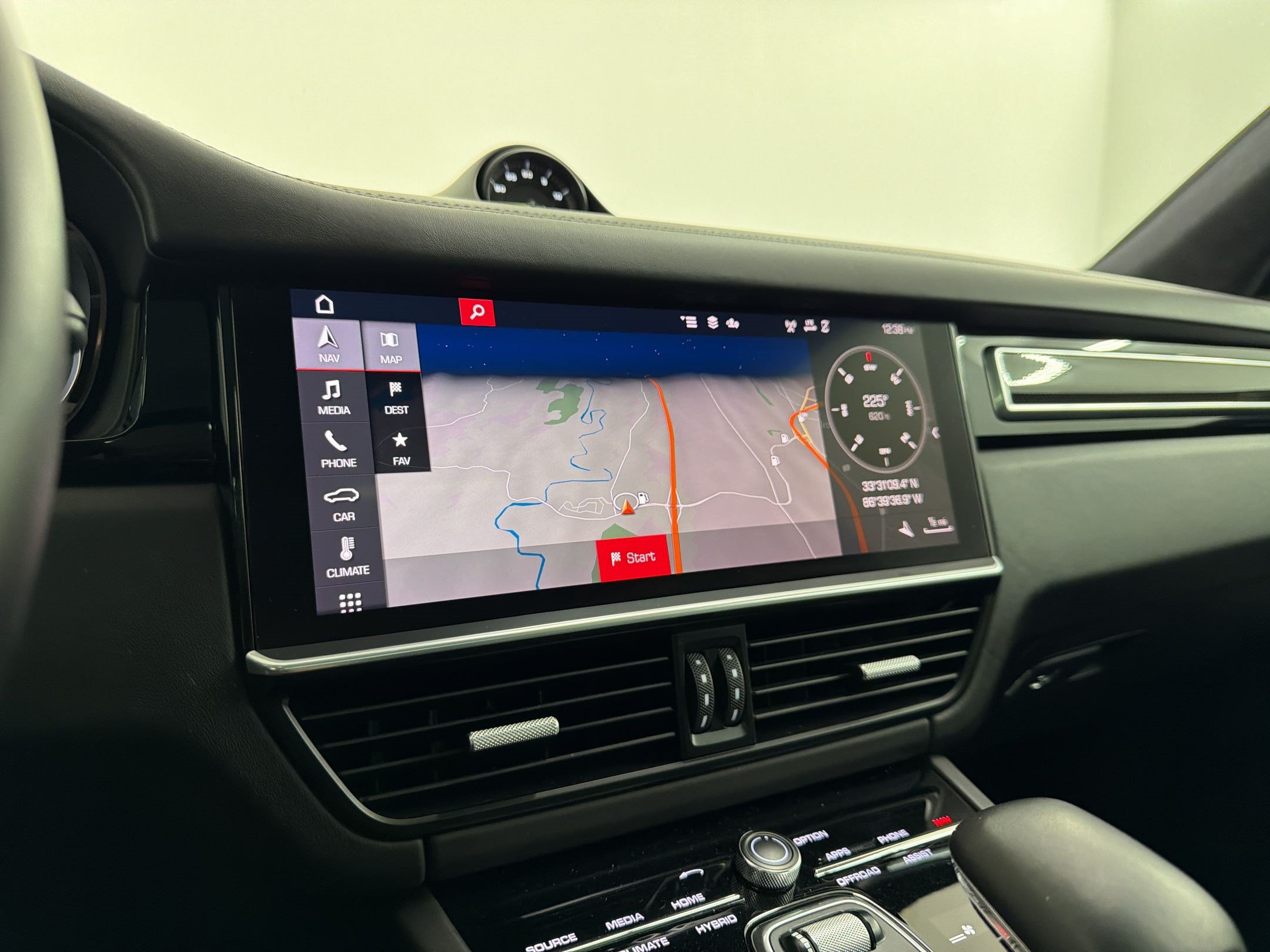 Used 2020 Porsche Cayenne Turbo S AWD/4WD image 29