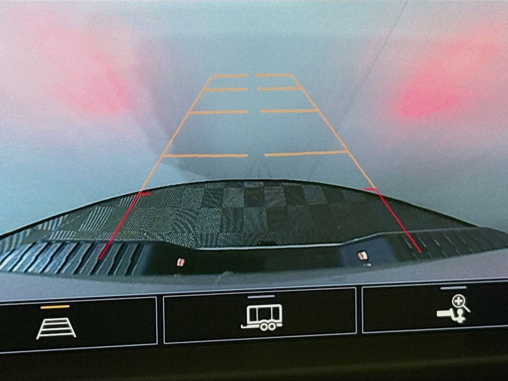 Used 2022 Chevrolet Silverado 2500 LTZ w/ LTZ Plus Package image 17