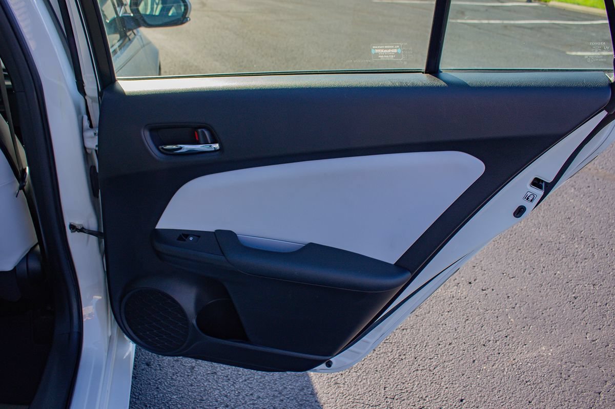 Used 2016 Toyota Prius Four FWD image 18