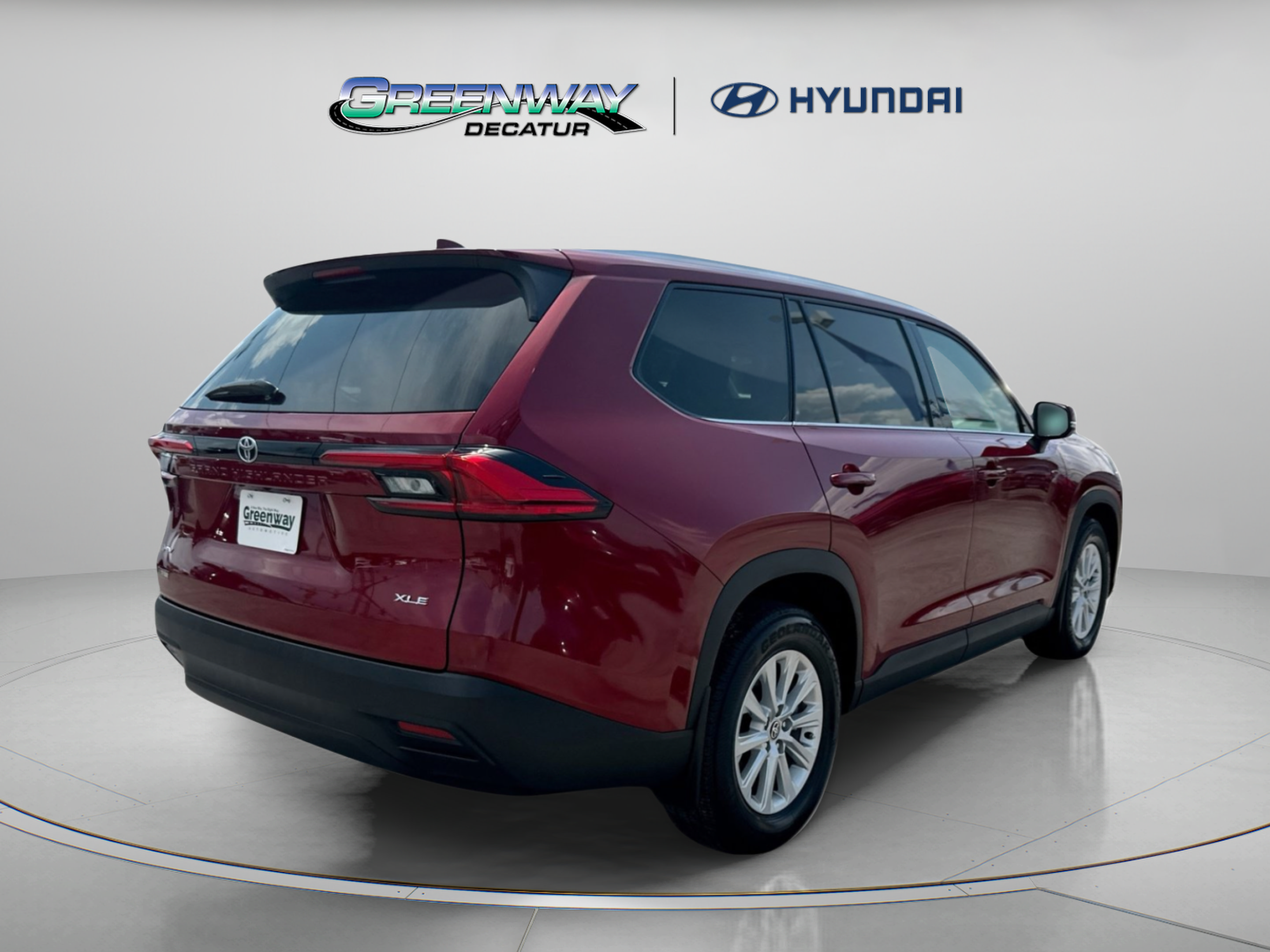 Used 2024 Toyota Grand Highlander XLE FWD image 8