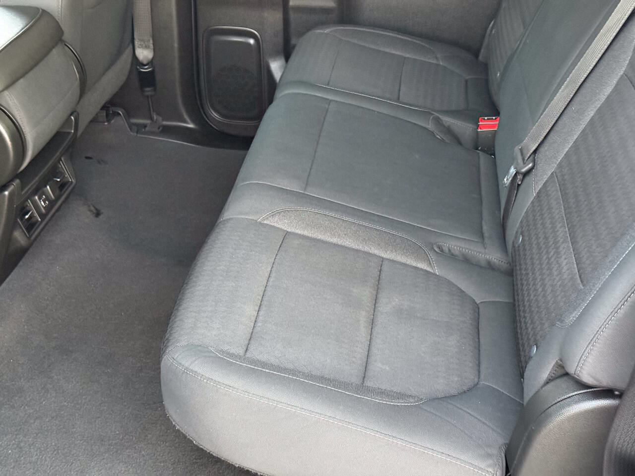 Used 2021 Chevrolet Silverado 1500 LT AWD/4WD image 22