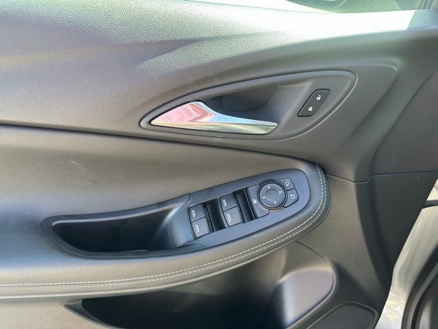 Used 2025 Buick Encore GX Preferred image 3