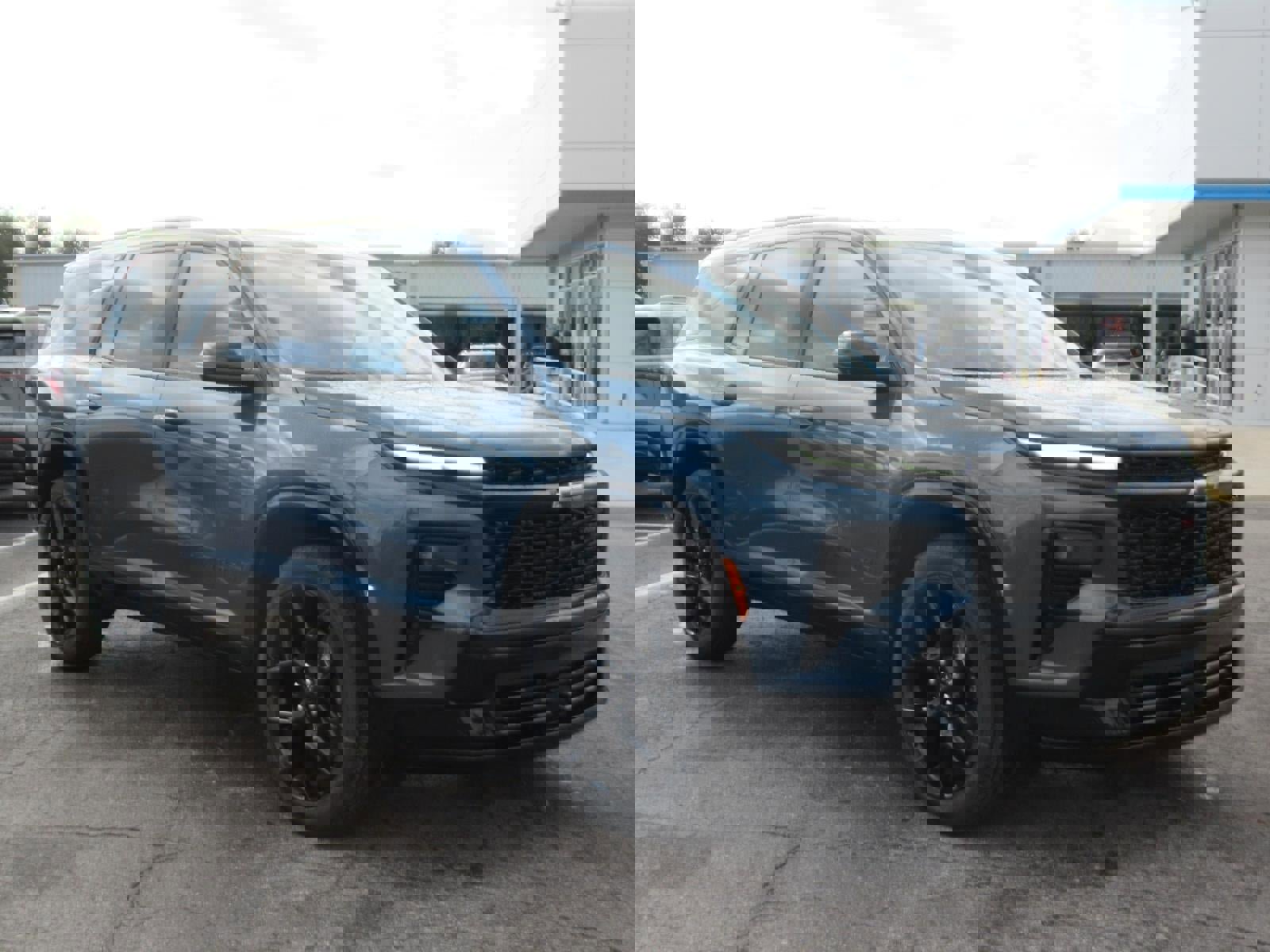 New 2026 Chevrolet Traverse RS image 3