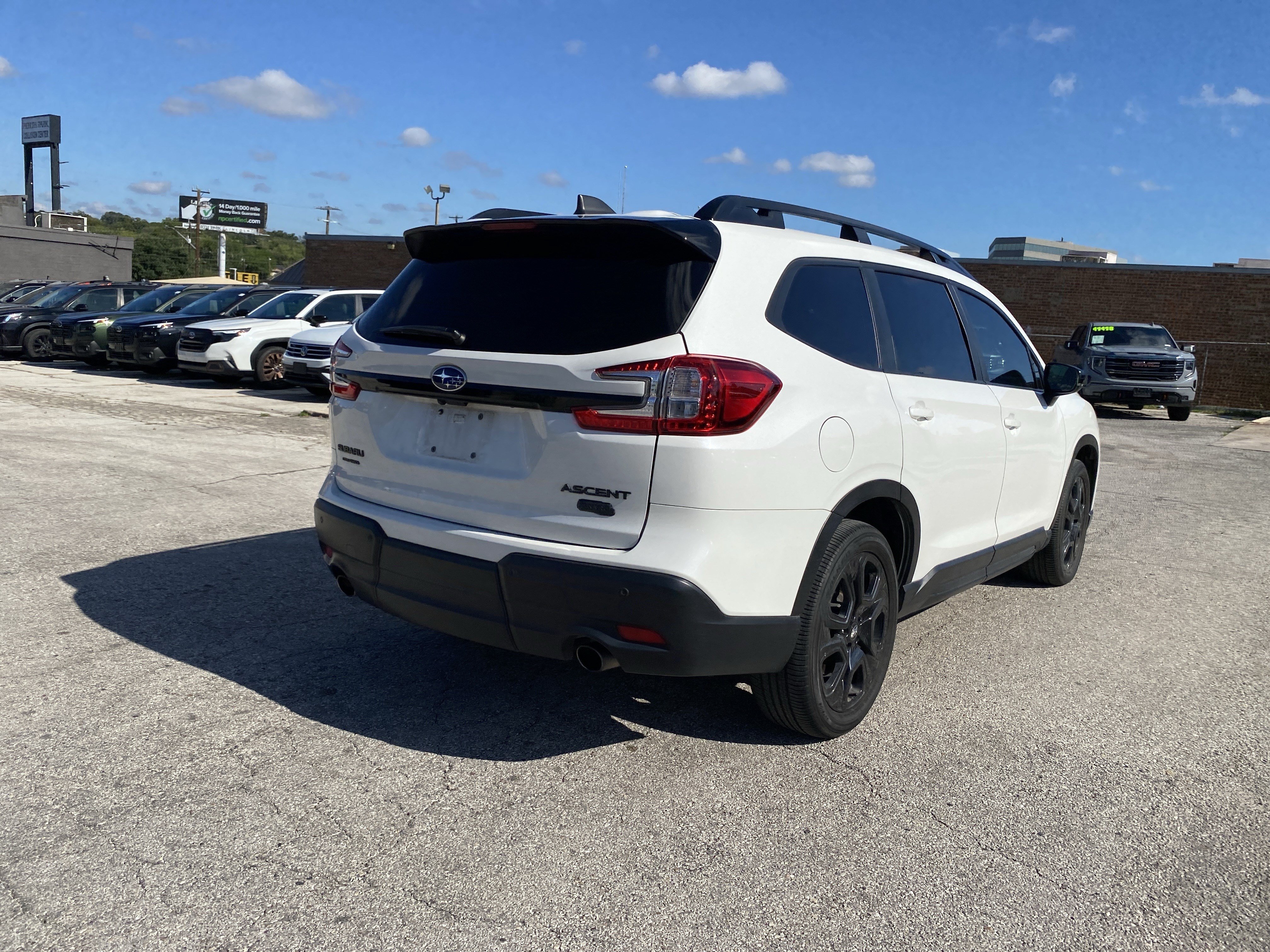 Used 2025 Subaru Ascent Onyx Edition AWD/4WD image 8