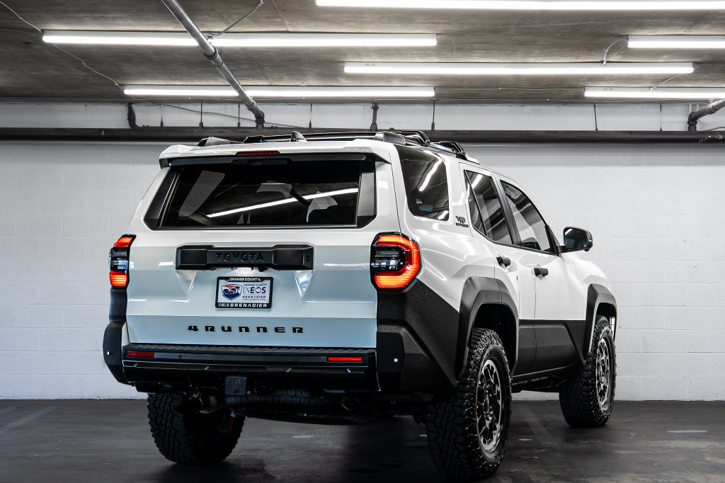 Used 2025 Toyota 4Runner TRD Off-Road Premium AWD/4WD image 5