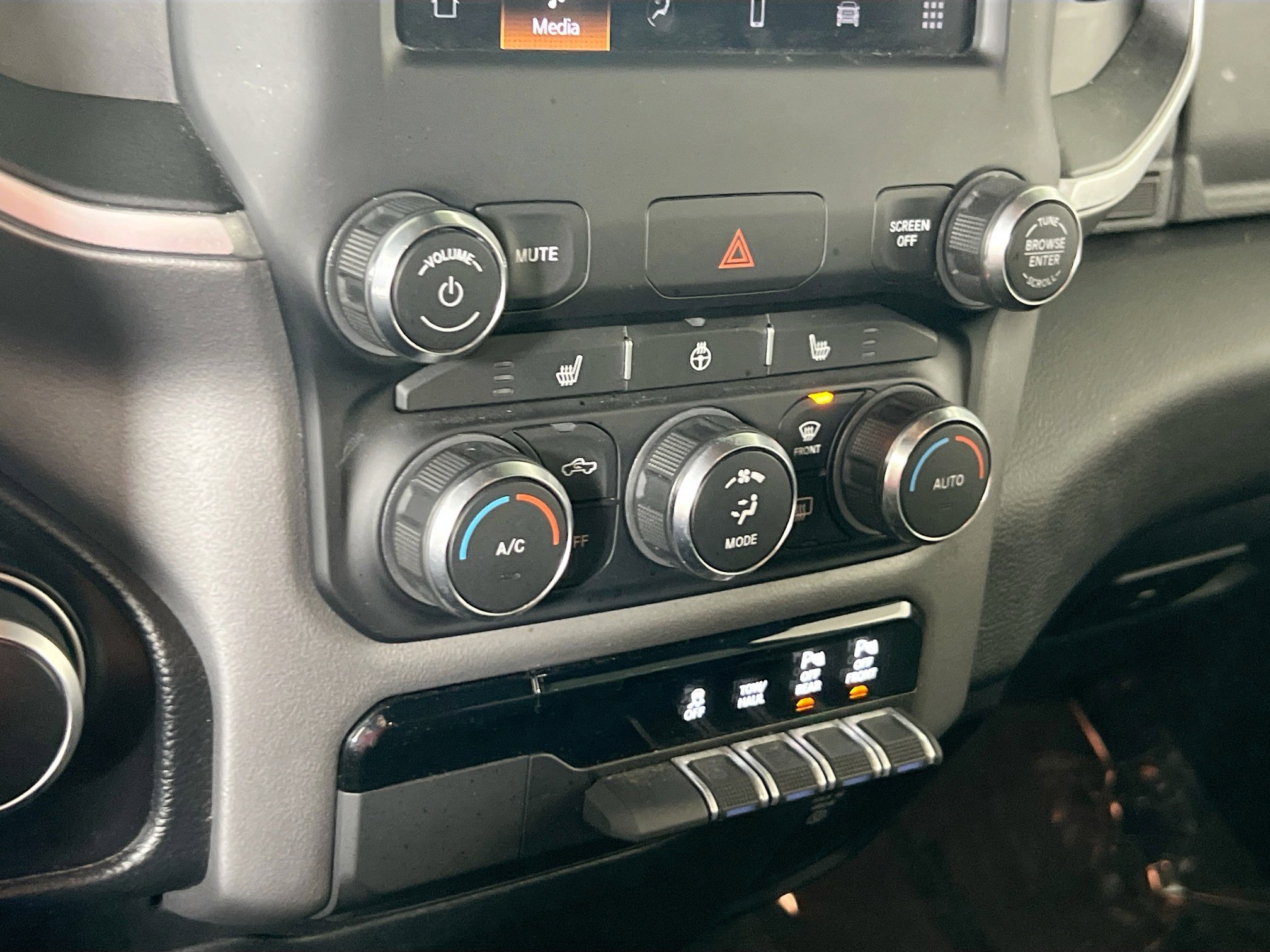 Used 2022 RAM 1500 Big Horn image 15