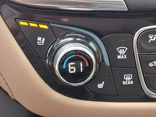 Used 2023 Chevrolet Equinox Premier FWD image 21