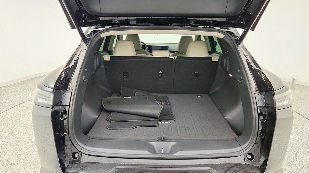 Used 2025 Nissan Murano SV image 21