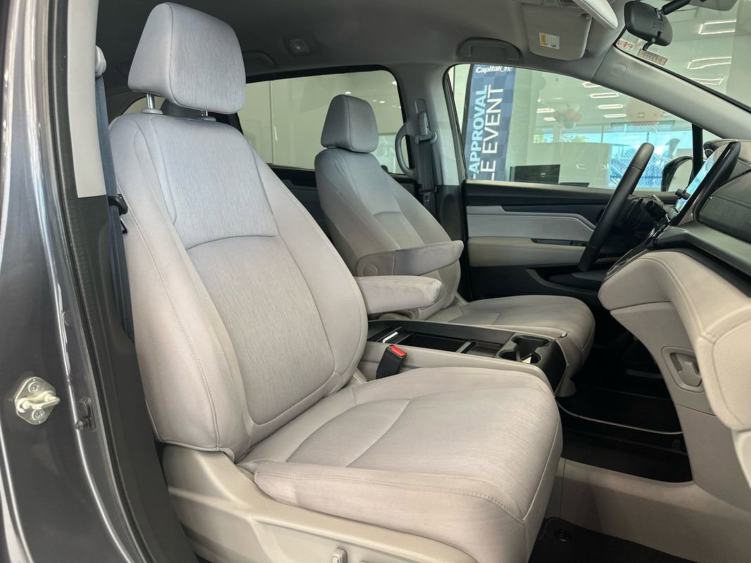 Used 2018 Honda Odyssey EX image 24