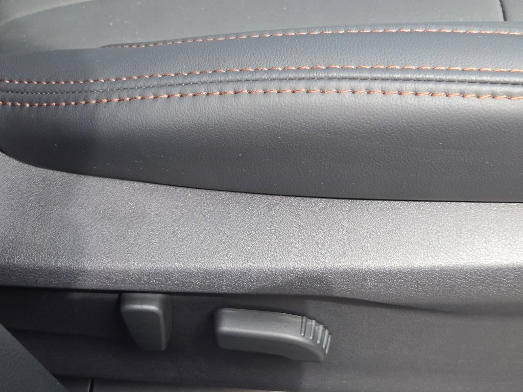New 2026 Subaru Ascent Limited Bronze AWD/4WD image 9