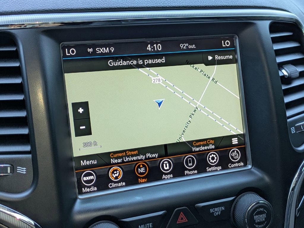 Used 2018 Jeep Grand Cherokee Limited image 24