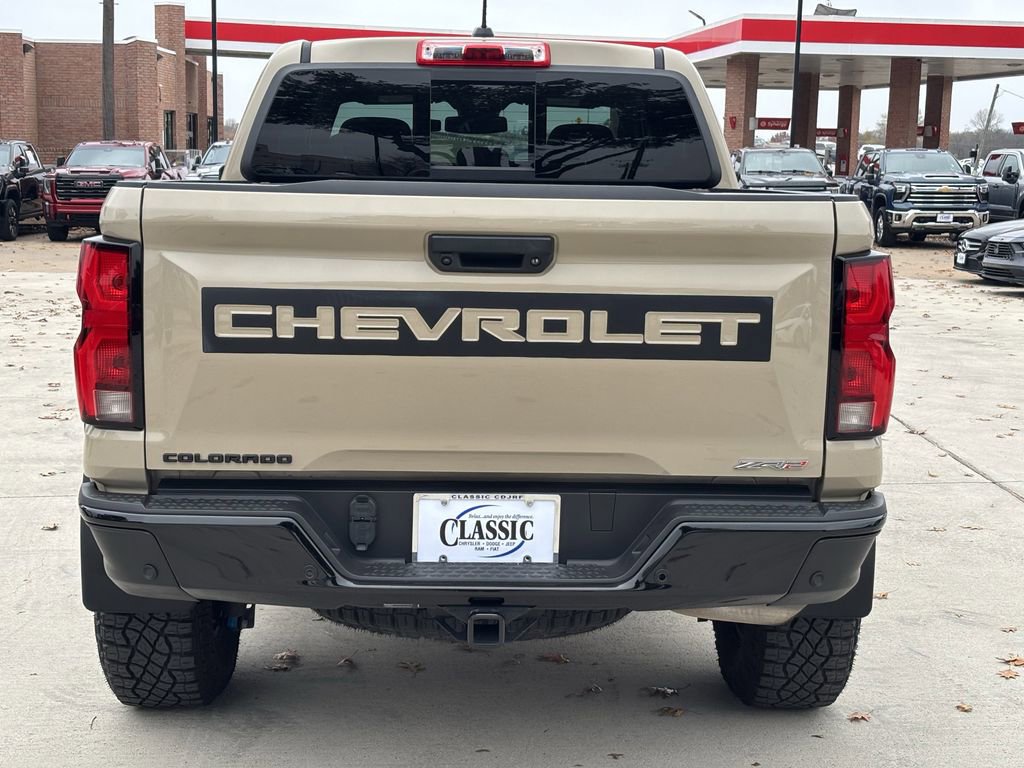 Used 2024 Chevrolet Colorado ZR2 w/ Technology Package image 5