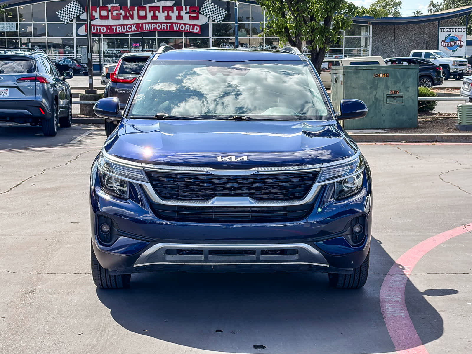 Used 2023 Kia Seltos EX AWD/4WD image 6