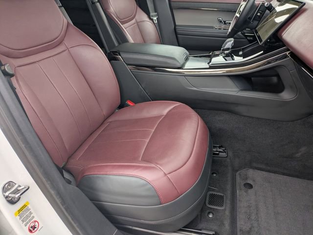 Used 2025 Land Rover Range Rover Sport Dynamic SE image 18