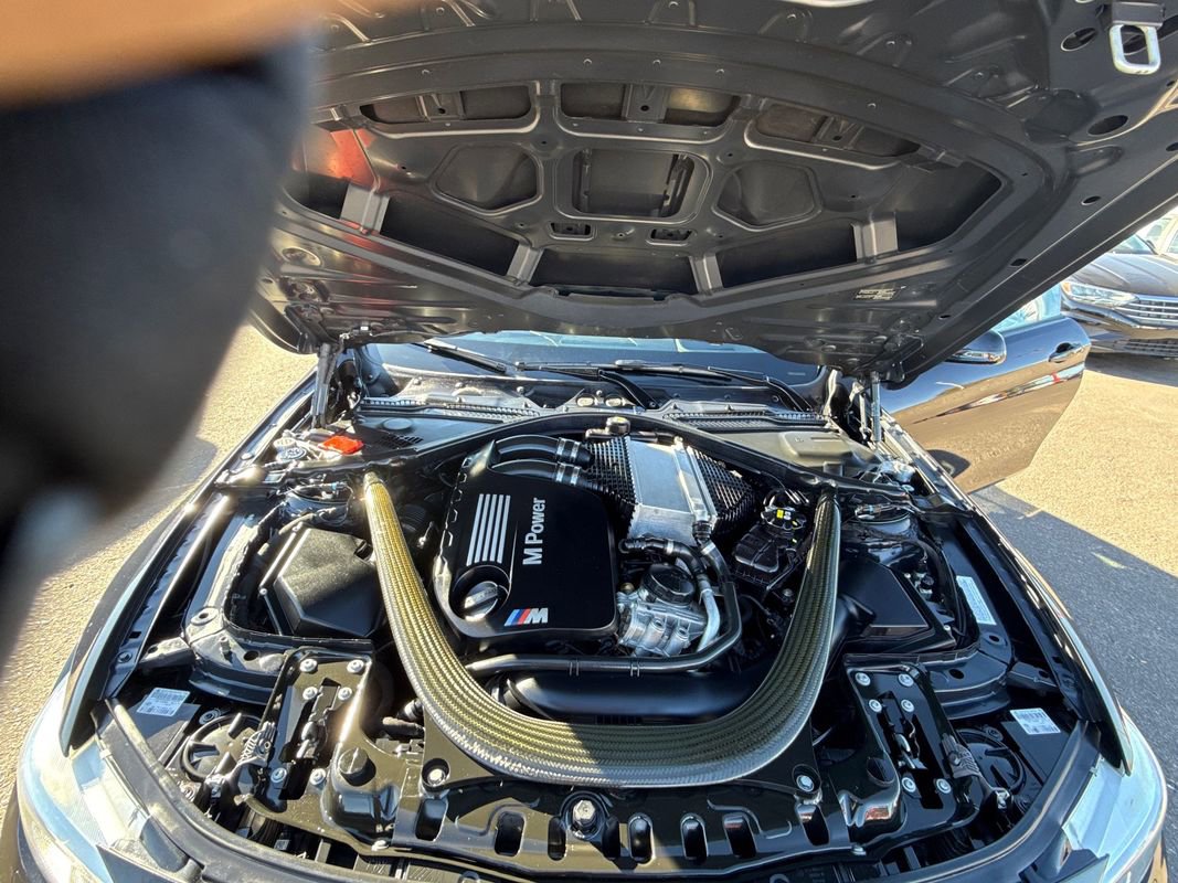 Used 2015 BMW M4 image 9