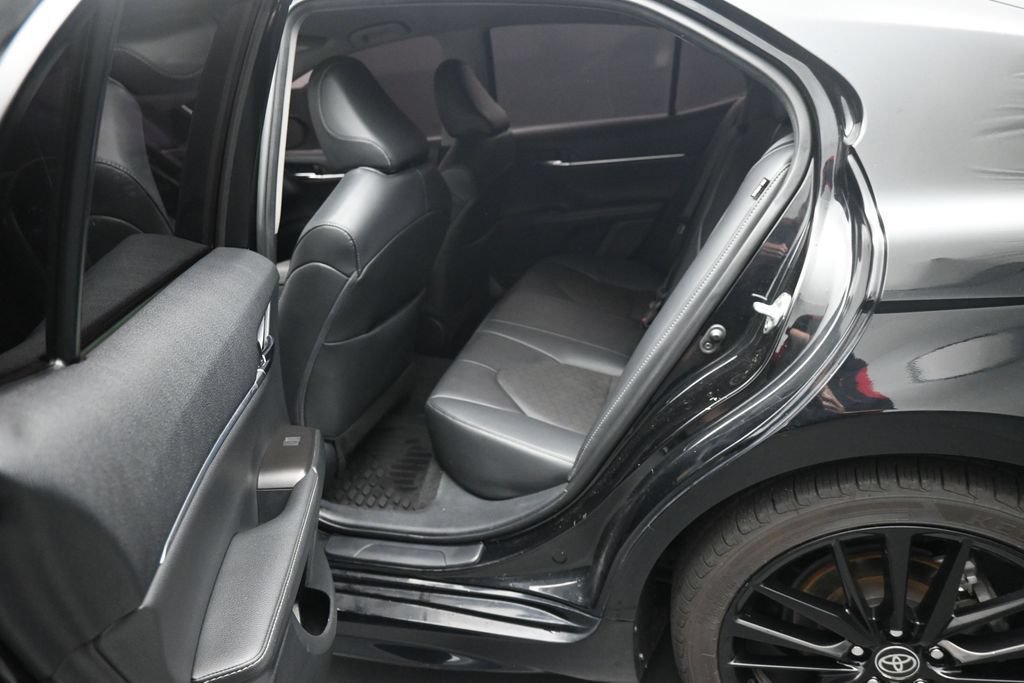 Used 2023 Toyota Camry XSE FWD image 21