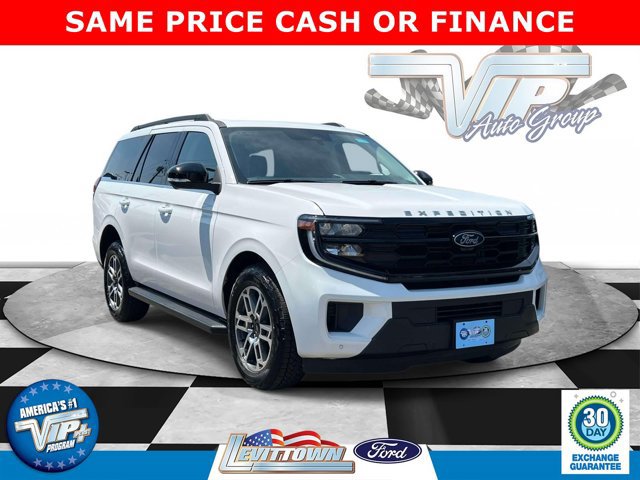 Used 2026 Ford Expedition Active AWD/4WD image 1