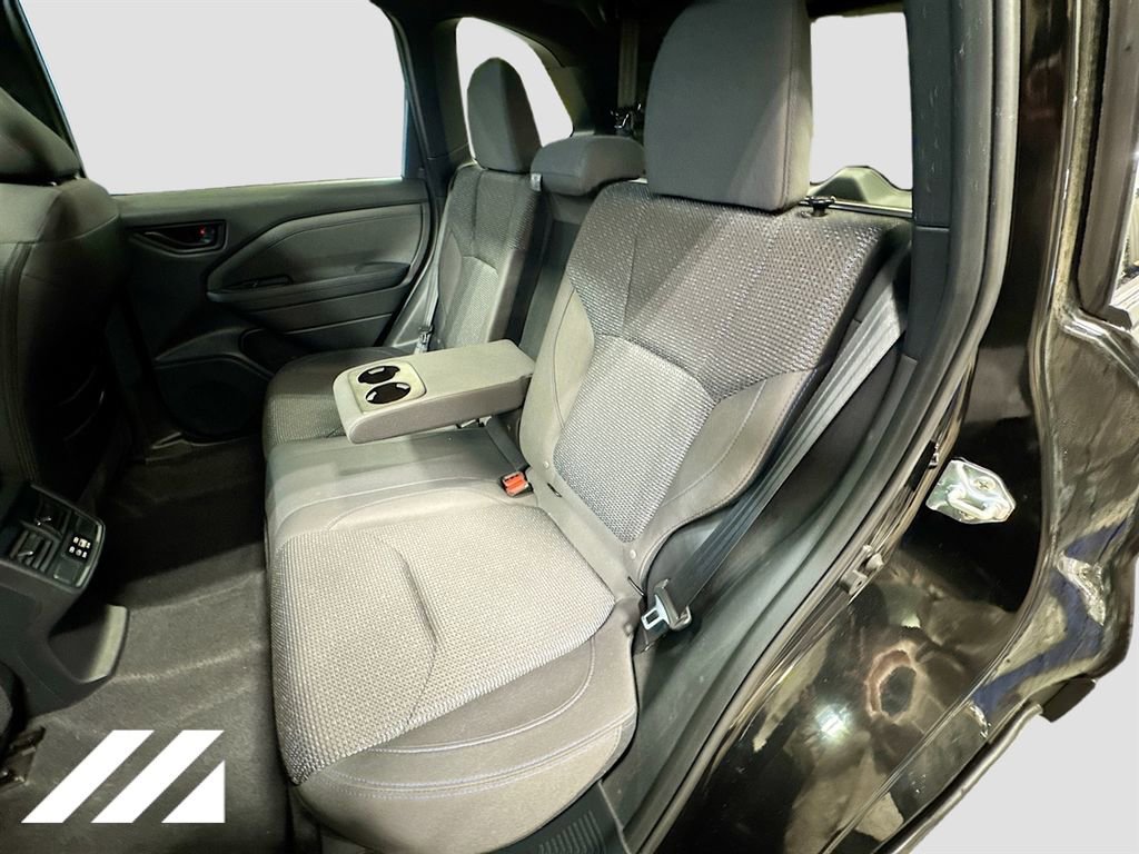 Certified 2025 Subaru Forester Premium image 24