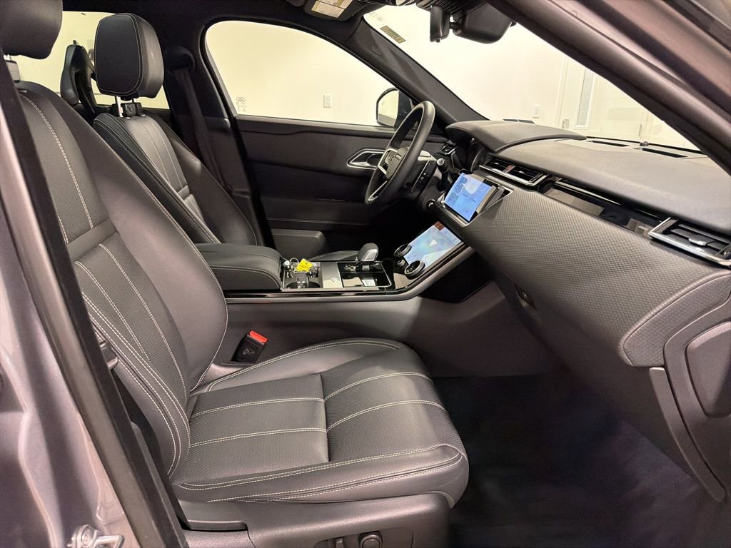 Used 2023 Land Rover Range Rover Velar S AWD/4WD image 25